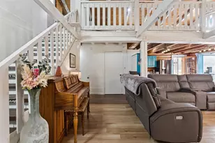 1208 Darcy Rd, Lady Lake, FL 32159 - Photo 6