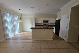 830 Neptune Pointe Ln, Kissimmee, FL 34744 - Photo 4