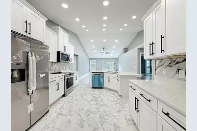 697 Winding Lake Drive, Clermont, FL 34711 - Photo 12