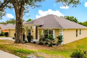 697 Winding Lake Dr, Clermont, FL 34711 - Photo 6