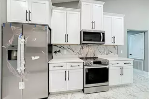 697 Winding Lake Dr, Clermont, FL 34711 - Photo 14