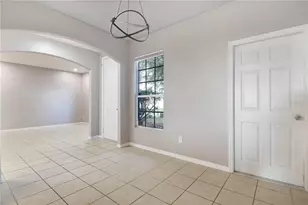 915 Knollwood Dr, Davenport, FL 33837 - Photo 2