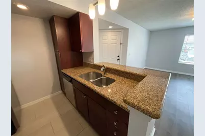 5128 Conroy Road #13, Orlando, FL 32811 - Photo 8