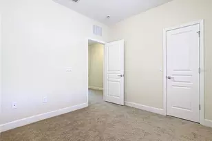 1300 Gilford Point Ln, Davenport, FL 33896 - Photo 34