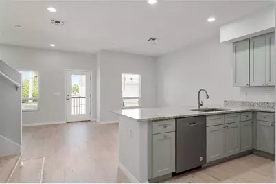 288 N Oak Avenue, Sanford, FL 32771 - Photo 8