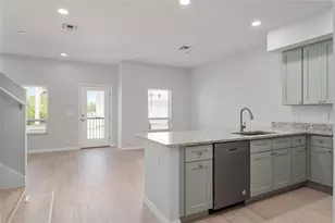 288 N Oak Ave, Sanford, FL 32771 - Photo 8