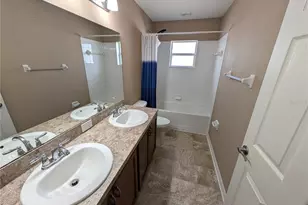 722 Vineyard Reserve Ct, Seffner, FL 33584 - Photo 16