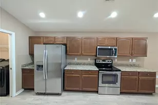 722 Vineyard Reserve Ct, Seffner, FL 33584 - Photo 6