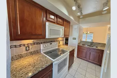 200 W Sabal Palm Place #200, Longwood, FL 32779 - Photo 8