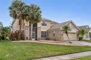 1524 The Oaks Blvd, Kissimmee, FL 34746 - Photo 2