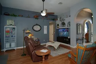 124 Country Lakes Cir, Groveland, FL 34736 - Photo 6