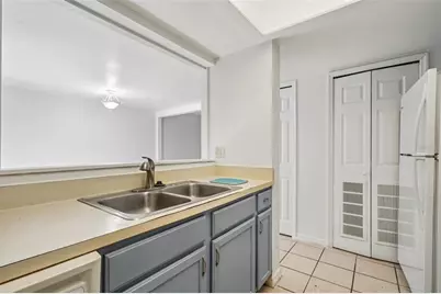 5606 SW 8th Place, Gainesville, FL 32607 - Photo 18