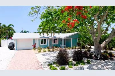 504 69th Street, Holmes Beach, FL 34217 - Photo 1