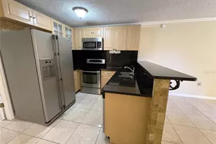7605 Nacido Ct, Tampa, FL 33615 - Photo 2