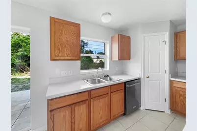 2820 Kimberly Drive, Deltona, FL 32738 - Photo 10