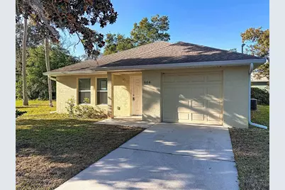 604 N Duss Street, New Smyrna Beach, FL 32168 - Photo 2