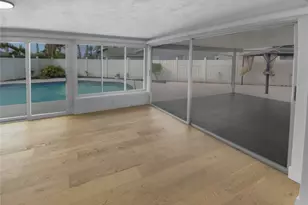 8001 13th Ave S, Saint Petersburg, FL 33701 - Photo 14