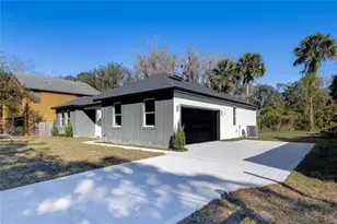 127 Hibiscus Ln, Deltona, FL 32738 - Photo 4