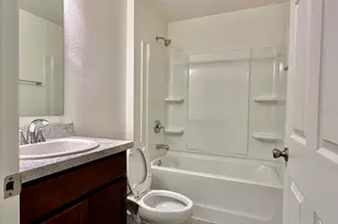 2872 Sanctuary Dr, Clermont, FL 34714 - Photo 8