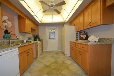 5057 Bermuda Circle #15, Orlando, FL 32808 - Photo 10