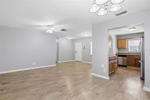 2523 Lake Ellen Ln, Tampa, FL 33618 - Photo 12