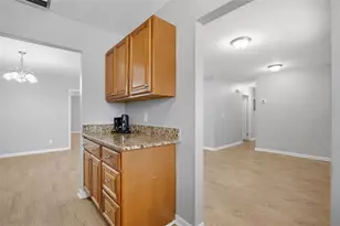 2523 Lake Ellen Ln, Tampa, FL 33618 - Photo 18