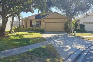 2706 Portchester Ct, Kissimmee, FL 34744 - Photo 2