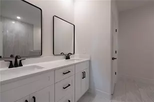 911 N New Hampshire Ave, Tavares, FL 32778 - Photo 22