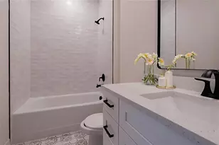 911 N New Hampshire Ave, Tavares, FL 32778 - Photo 32