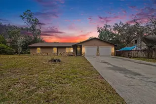 1081 SE 170th Ave, Silver Springs, FL 34488 - Photo 2