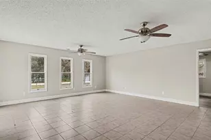 1081 SE 170th Ave, Silver Springs, FL 34488 - Photo 6