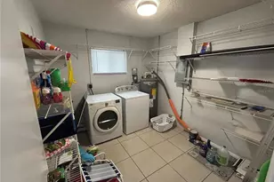 2101 Utica Dr, Sarasota, FL 34232 - Photo 14