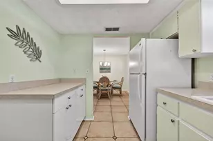 1100 E Bay Dr, Largo, FL 33770 - Photo 4