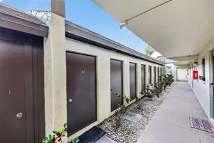 1100 E Bay Dr, Largo, FL 33770 - Photo 20