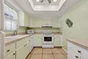 1100 E Bay Dr, Largo, FL 33770 - Photo 6