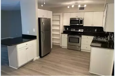 1123 Elmwood Street, Orlando, FL 32801 - Photo 2