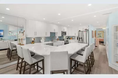 534 Pinellas Bayway S #201, Tierra Verde, FL 33715 - Photo 14