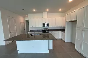 12662 Clear Sapphire Dr, Winter Garden, FL 34787 - Photo 2