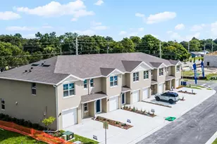 528 Zinfandel Dr, Daytona Beach, FL 32117 - Photo 2