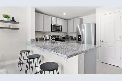 528 Zinfandel Drive, Daytona Beach, FL 32117 - Photo 4