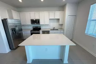 2729 Skyline Loop, Kissimmee, FL 34758 - Photo 2