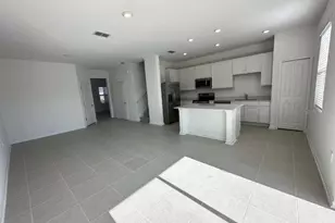 2742 Skyline Loop, Kissimmee, FL 34758 - Photo 2
