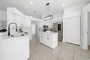 1407 Watermill Cir, Tarpon Springs, FL 34689 - Photo 8
