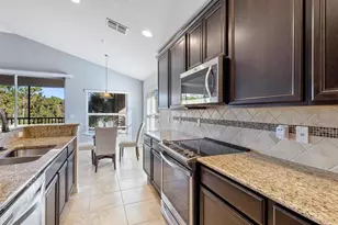 8341 Bella Tierra Ct, Davenport, FL 33896 - Photo 6