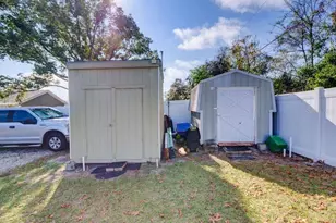 698 Colchester Ave, Deltona, FL 32738 - Photo 24