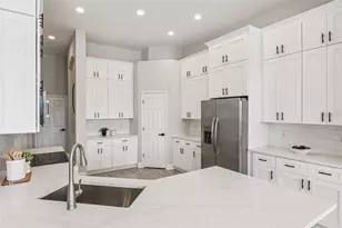 2320 Wintermere Pointe Dr, Winter Garden, FL 34787 - Photo 20