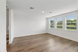 807 Sunshower Dr, Lady Lake, FL 32159 - Photo 6
