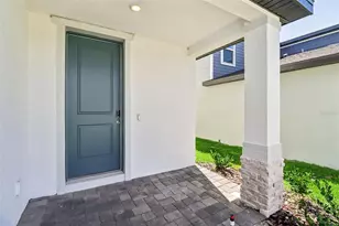 891 Sunshower Dr, Lady Lake, FL 32159 - Photo 4