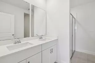 831 Sunshower Dr, Lady Lake, FL 32159 - Photo 10