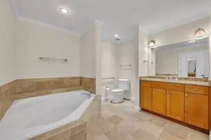 2305 Edgewater Dr, Orlando, FL 32804 - Photo 22